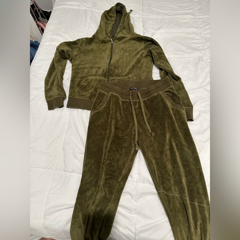 Army green velour set